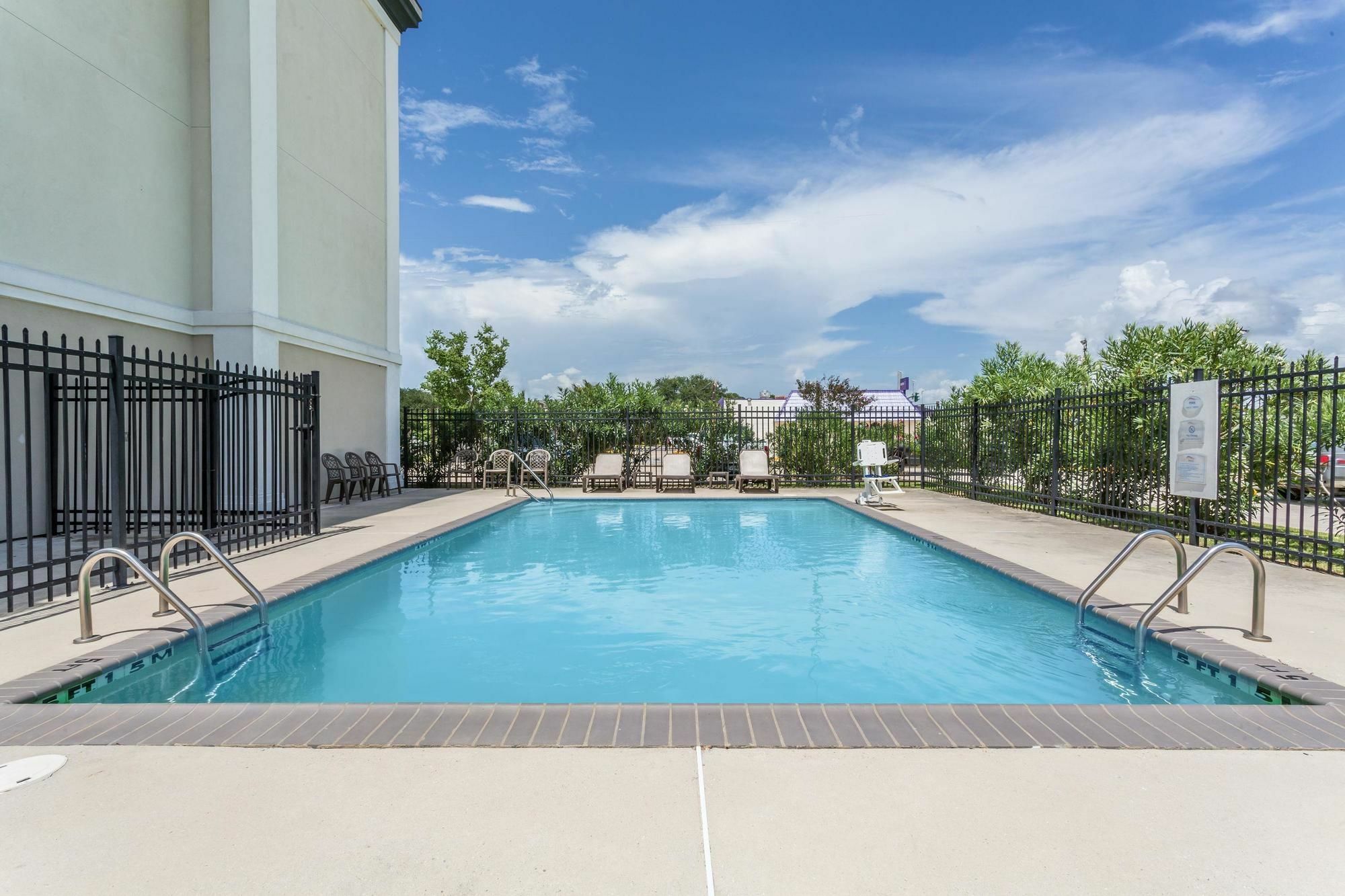 Red Roof Inn Houma Luaran gambar